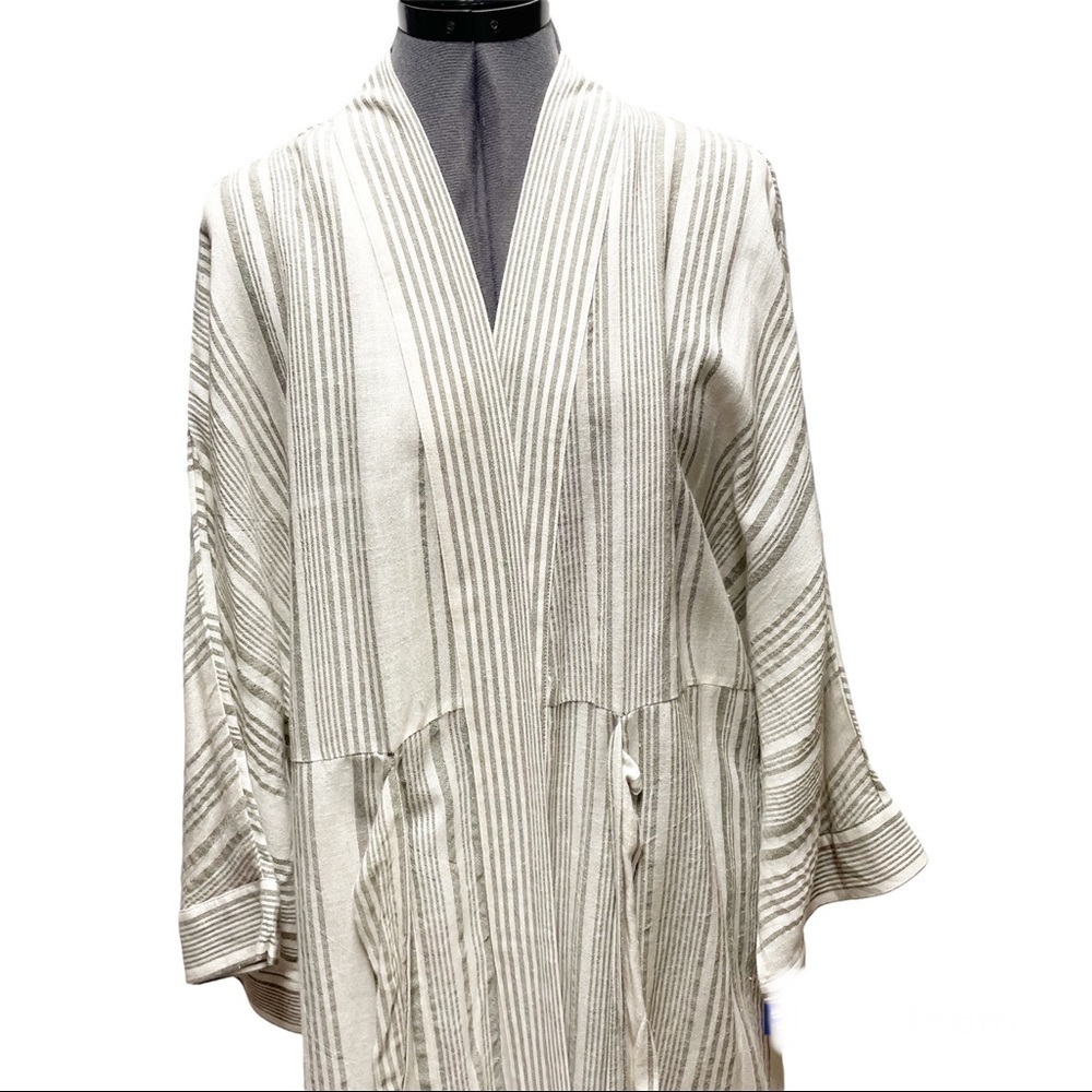 Universal Thread Striped Kimono - Picture 3 of 6